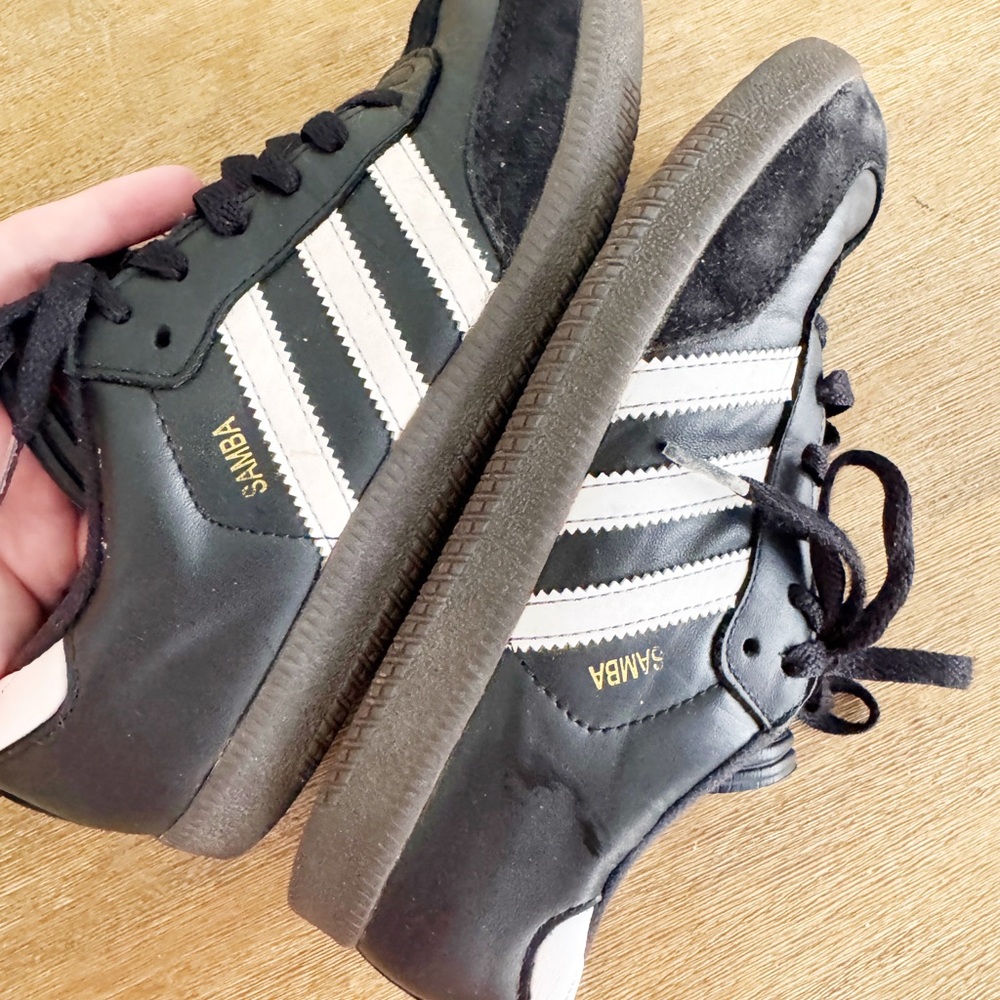 Adidas Samba Black & White Classic Sneakers 4.5 Youth - Picture 5 of 8